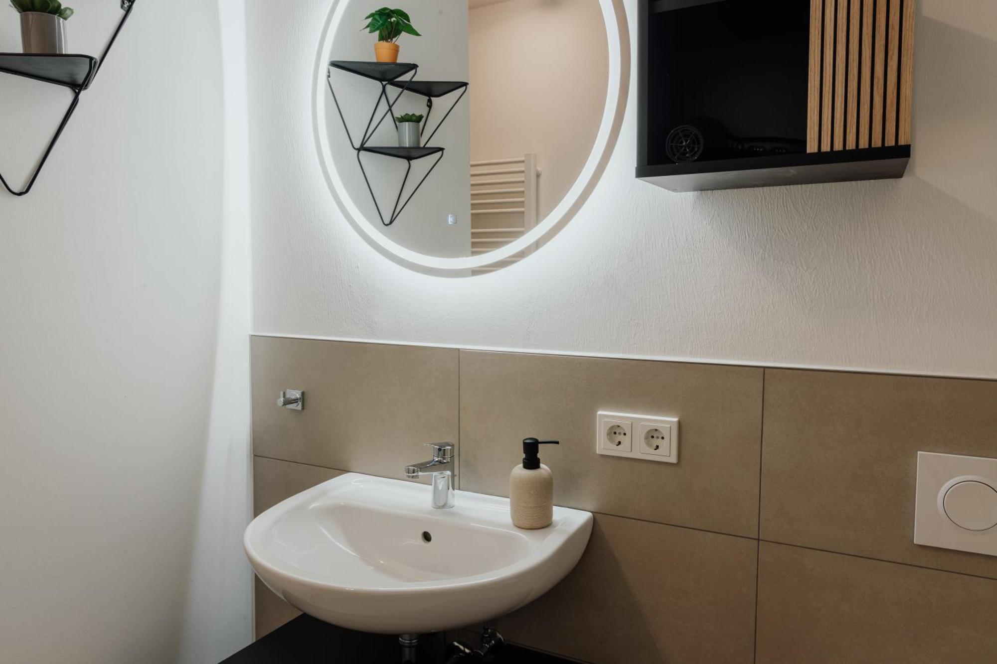 Cityheart Appartement - Stadt Mitte - Stilvoll Пасау Екстериор снимка